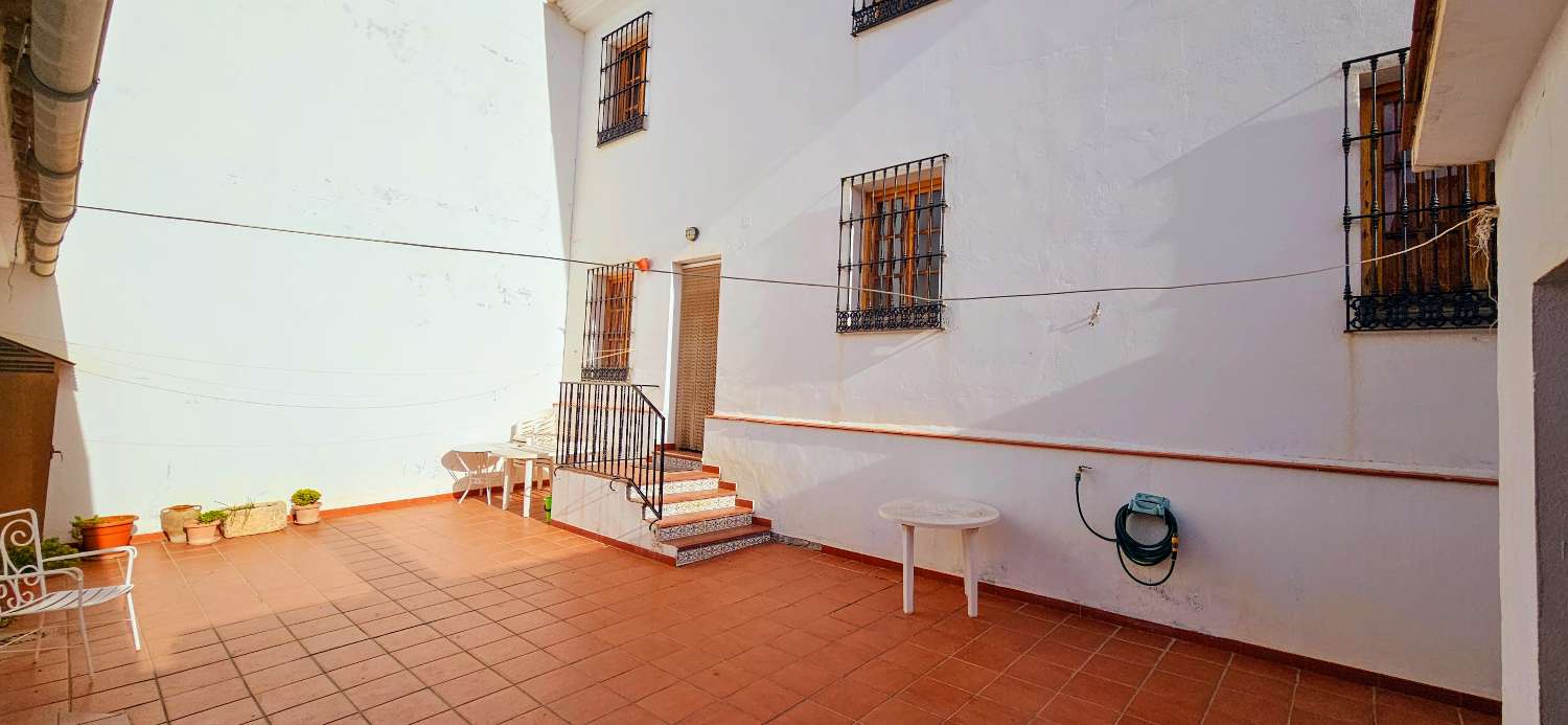 House for rent in Periana